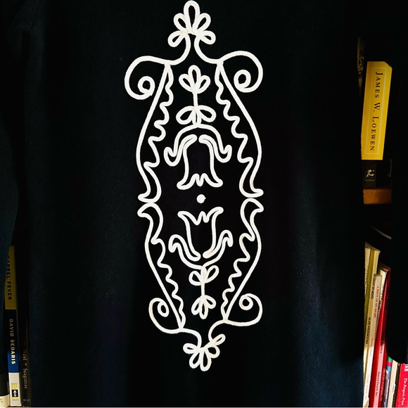 Hanna Andersson NWT Black White Floral Embroidery Milano Sweater Dress 10 EU 140 - Picture 5 of 9